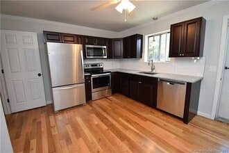 581 Highland Ave in Waterbury, CT - Building Photo - Building Photo