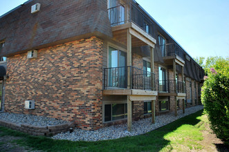 Bella Sierra Apartments in Sioux Falls, SD - Building Photo - Building Photo