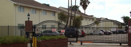South Shore Coastal Living in Corpus Christi, TX - Foto de edificio - Building Photo