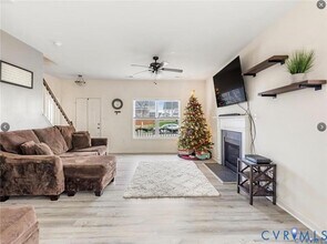 13542 Green Spire Ct in Chester, VA - Foto de edificio - Building Photo