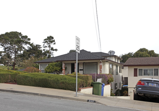 172 Seeno St in Monterey, CA - Foto de edificio - Building Photo