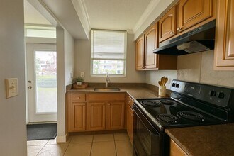 104 Paradise Harbour Blvd in North Palm Beach, FL - Building Photo - Building Photo