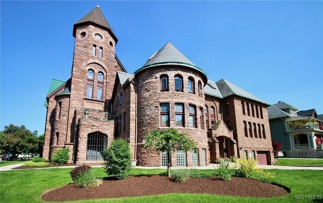 property at 233 Richmond Ave