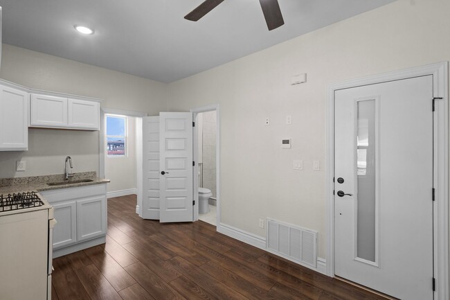 property at 1906 Yandell Dr