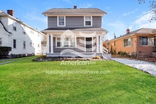 737 Hampton Ave in Toledo, OH - Building Photo