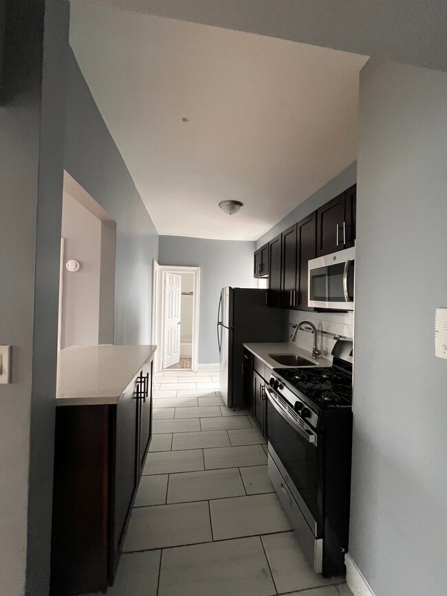 149 Zabriskie St, Unit 35