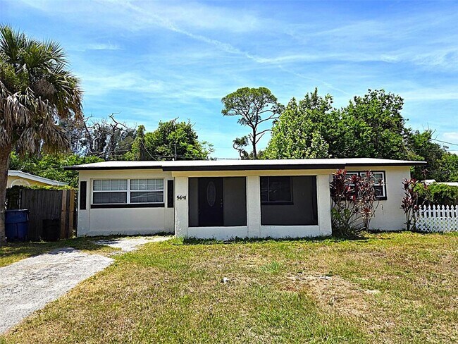 property at 5641 94th Terrace N