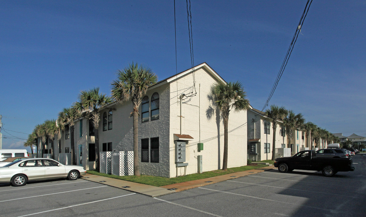 Beachview in Navarre, FL - Building Photo