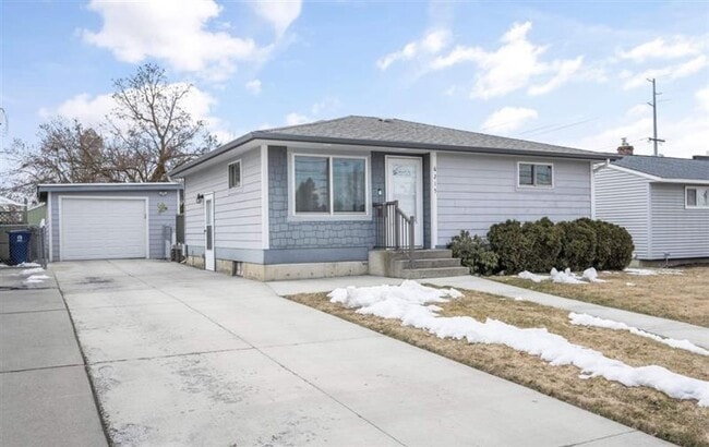 property at 6215 N Cedar St