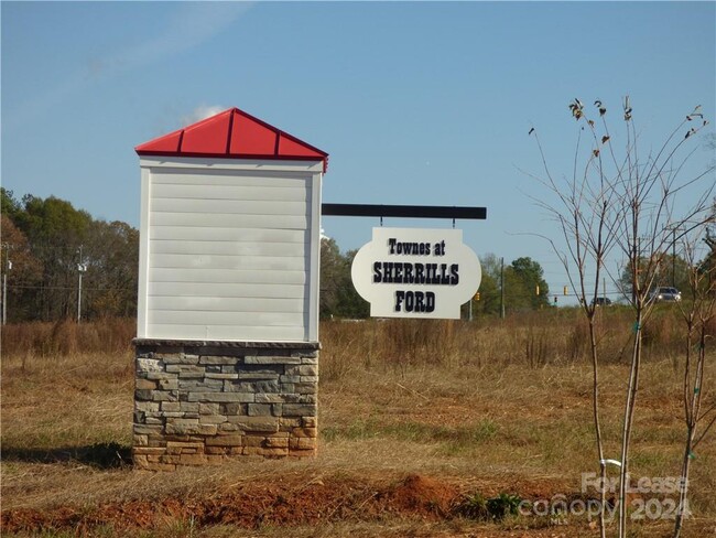 3768 Yorkshire Pl in Sherrills Ford, NC - Foto de edificio - Building Photo