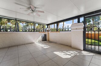 3 Uno Lago Dr in North Palm Beach, FL - Building Photo - Building Photo