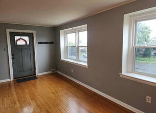 2327 Loney St in Philadelphia, PA - Building Photo - Building Photo