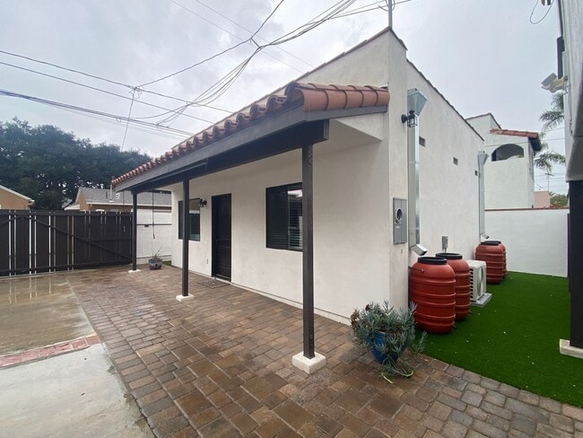 525 Park Ave in Long Beach, CA - Building Photo - Building Photo