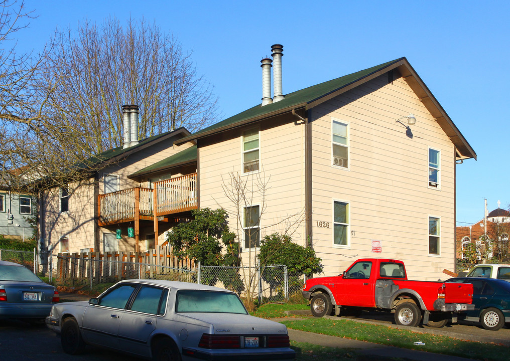 1626 S G St in Tacoma, WA - Foto de edificio