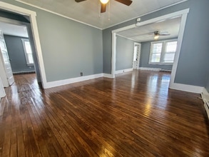 12 Front St, Unit 2 in Northumberland, PA - Foto de edificio - Building Photo