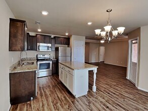 2109 Cedar Cir in Gentry, AR - Foto de edificio - Building Photo