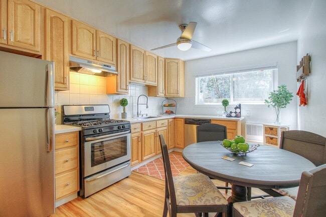 property at 871 Sonoma Ave