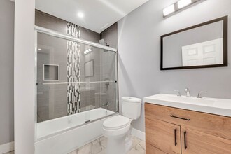 8133 Jumilla Ave, Unit Available in Winnetka, CA - Building Photo - Building Photo