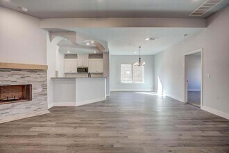 6922 17th St in Lubbock, TX - Building Photo - Building Photo