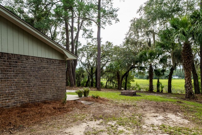 1514 Sycamore St in Beaufort, SC - Building Photo - Building Photo