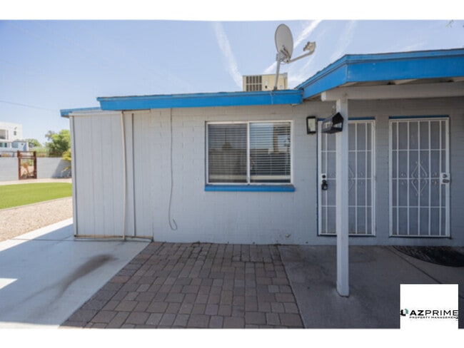 936 W Roma Ave in Phoenix, AZ - Building Photo - Building Photo