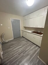 208 Yetley St in Garwin, IA - Foto de edificio - Building Photo