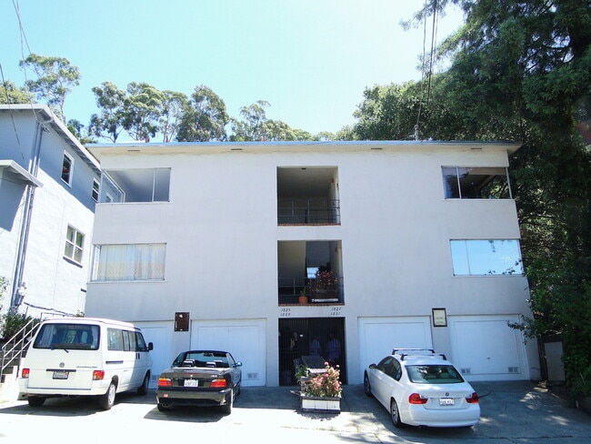 property at 1829 Highland Pl