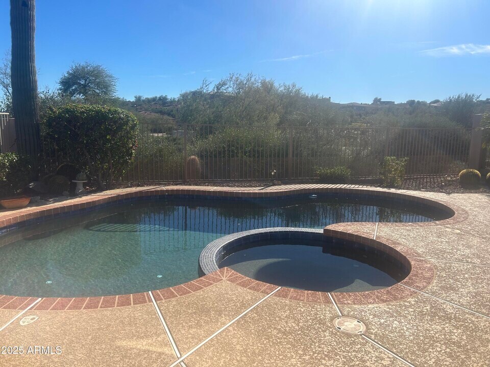 15707 E Cactus Dr in Fountain Hills, AZ - Building Photo