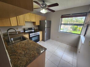 1140 Independence Trail in Homestead, FL - Building Photo - Building Photo