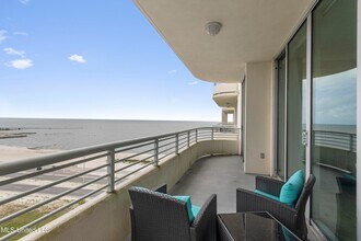2060 Beach Blvd, Unit 707 in Biloxi, MS - Building Photo - Building Photo