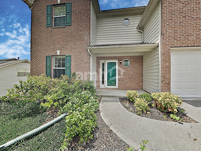 property at 1112 Oak Haven Rd