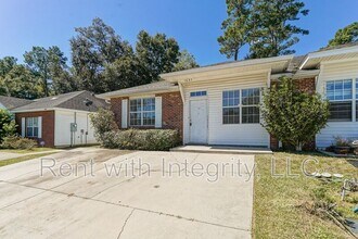 1692 Corey Wood Cir in Tallahassee, FL - Building Photo - Building Photo