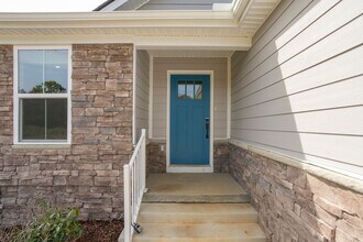 711 Cottage Dr in Columbia, TN - Building Photo - Building Photo