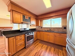 4031 Hillview Rd in Orcutt, CA - Foto de edificio - Building Photo