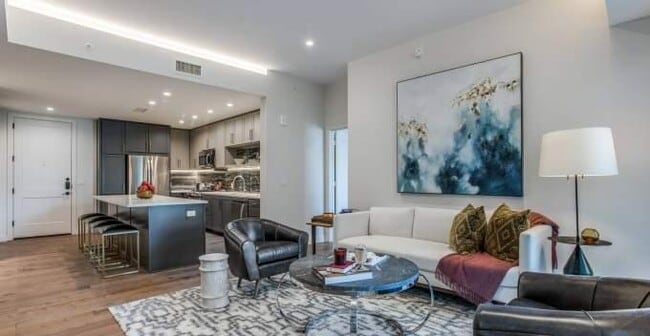 property at 315 S Cesar Chavez Blvd