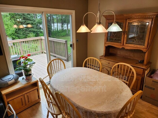 3890 Caravelle Dr in Anchorage, AK - Building Photo - Building Photo