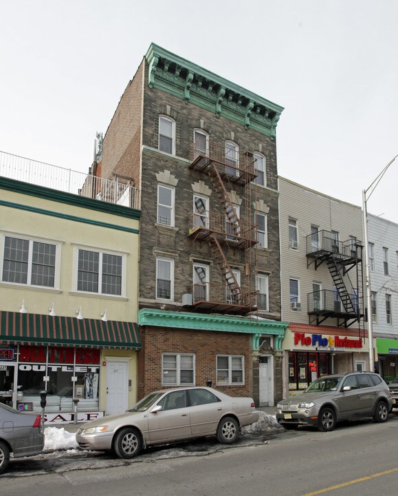 447 Central Ave in Jersey City, NJ - Foto de edificio