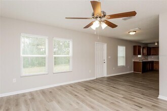 318 Fern Ct in Poinciana, FL - Building Photo - Building Photo