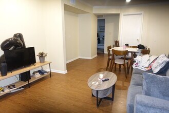 501 W 26th St, Unit 114 in Austin, TX - Building Photo - Building Photo