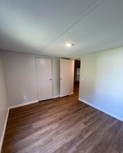 201 Campbell Lake Rd in Greer, SC - Building Photo - Building Photo