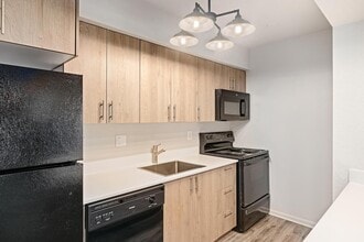 AVIA Apartments at 110th Street in Overland Park, KS - Building Photo - Interior Photo