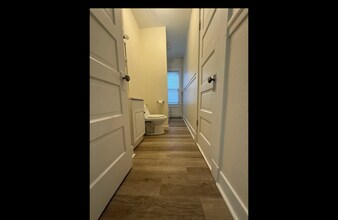 27 Forest St, Unit 1 in Cambridge, MA - Building Photo - Building Photo