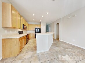 7253 Lamplighter St in Spring Hill, FL - Building Photo - Building Photo