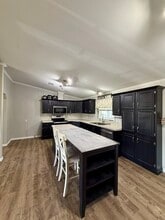 215 Martin-Prejean Rd in Carencro, LA - Foto de edificio - Building Photo