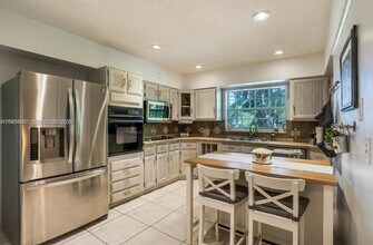 13371 SW 97th Ct in Miami, FL - Building Photo - Building Photo