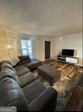 683 Grant St in Clarkesville, GA - Foto de edificio - Building Photo