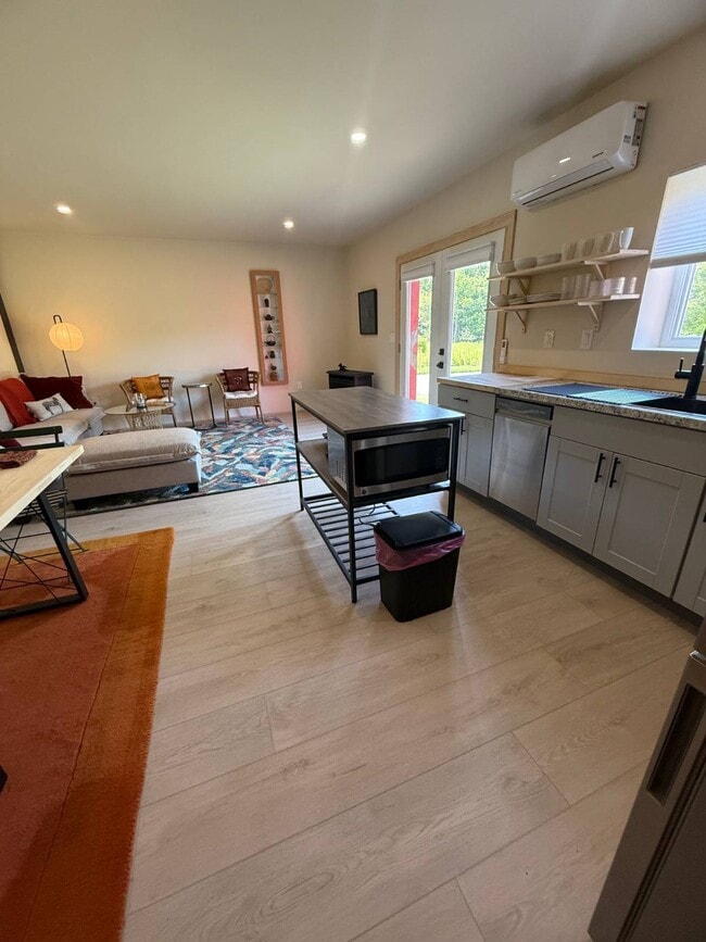 property at 40 Henry Houghtaling Rd