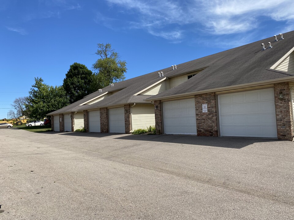 935 E Holum St in Deforest, WI - Building Photo