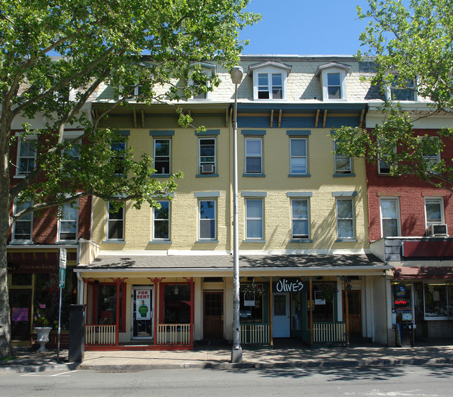 118 Main St