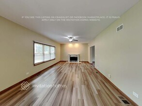 34W532 Colley Dr in St. Charles, IL - Foto de edificio - Building Photo